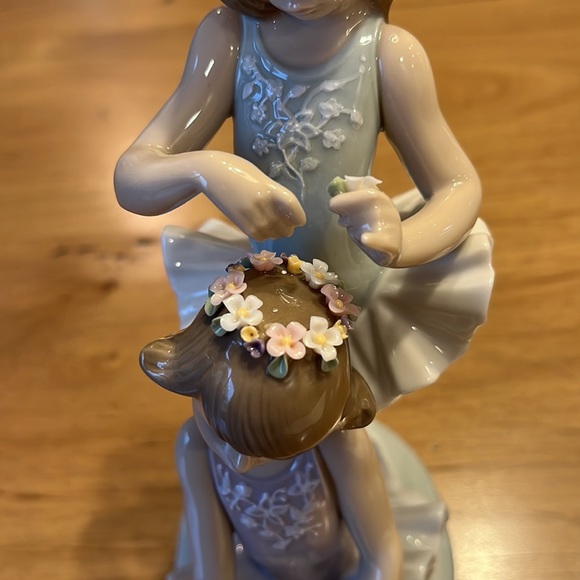 Lladro. First Ballet. Authentic and in perfect condition. Stamped on bottom. - Picture 4 of 12